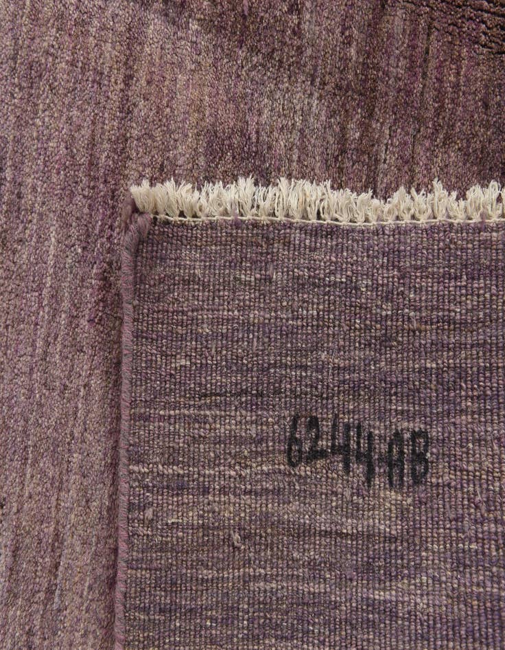 Detail image of 8' 2 x 10' 3  Hand Knotted Darya Wool Rug