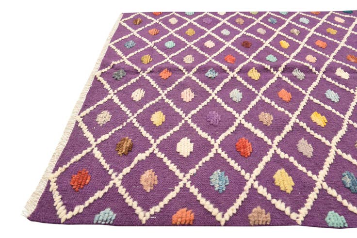 Detail image of 4' x 6' 5 Hand Knotted Darya Wool Rug