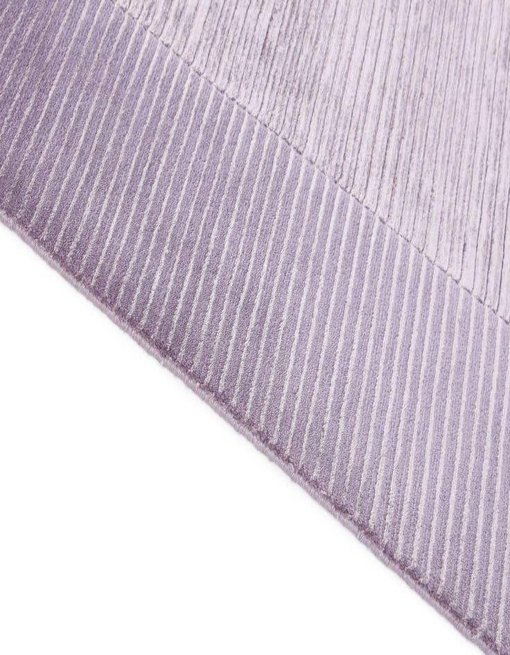 Detail image of 5' 6 x 8' Darya Rug