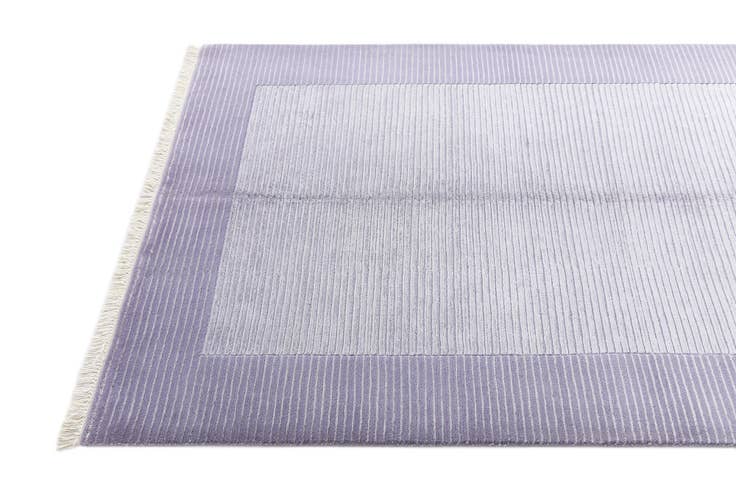 Detail image of 4' 1 x 6' Darya Rug