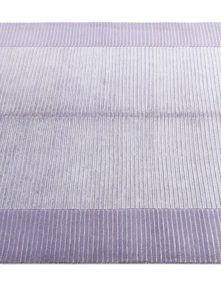 Detail image of 4' 1 x 6' Darya Rug