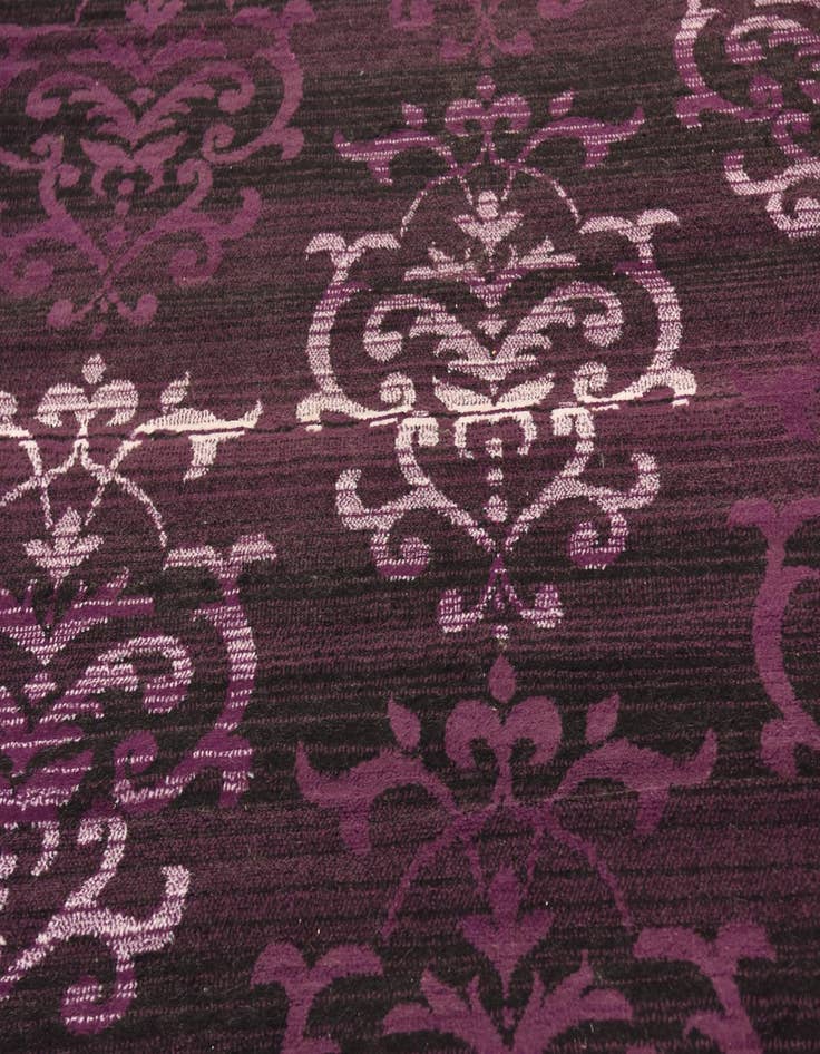 Detail image of 8' x 10' 5 Diana Rug