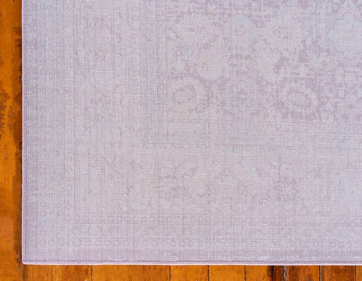 Detail image of 5' 2 x 8' Estate Rug