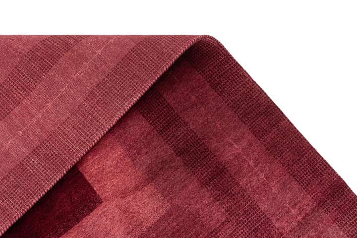 4' 11 x 6' 8 Gabbeh Rug