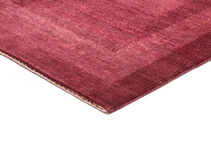 4' 11 x 6' 8 Gabbeh Rug
