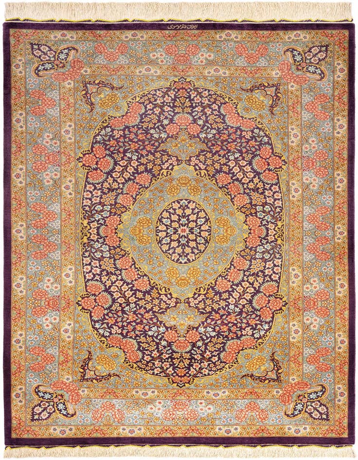 Detail image of 3' 3 x 5' 2 Ghom Silk Rug