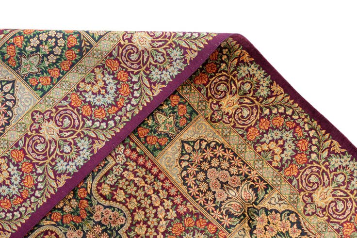 Detail image of 3' 5 x 5' Ghom Silk Rug