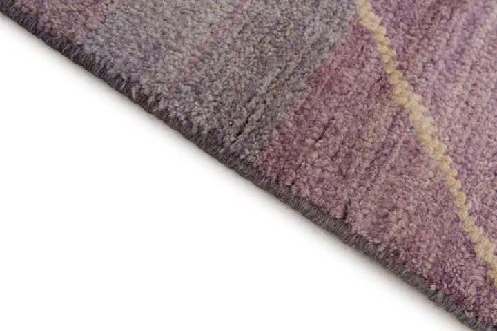 5' 7 x 8' Hand Knotted Moroccan Wool Rug