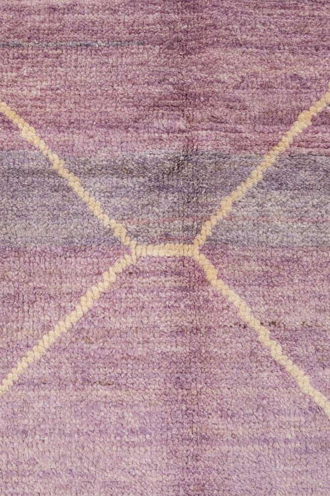 5' 7 x 8' Hand Knotted Moroccan Wool Rug