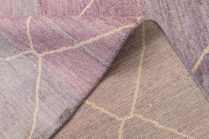 5' 7 x 8' Hand Knotted Moroccan Wool Rug