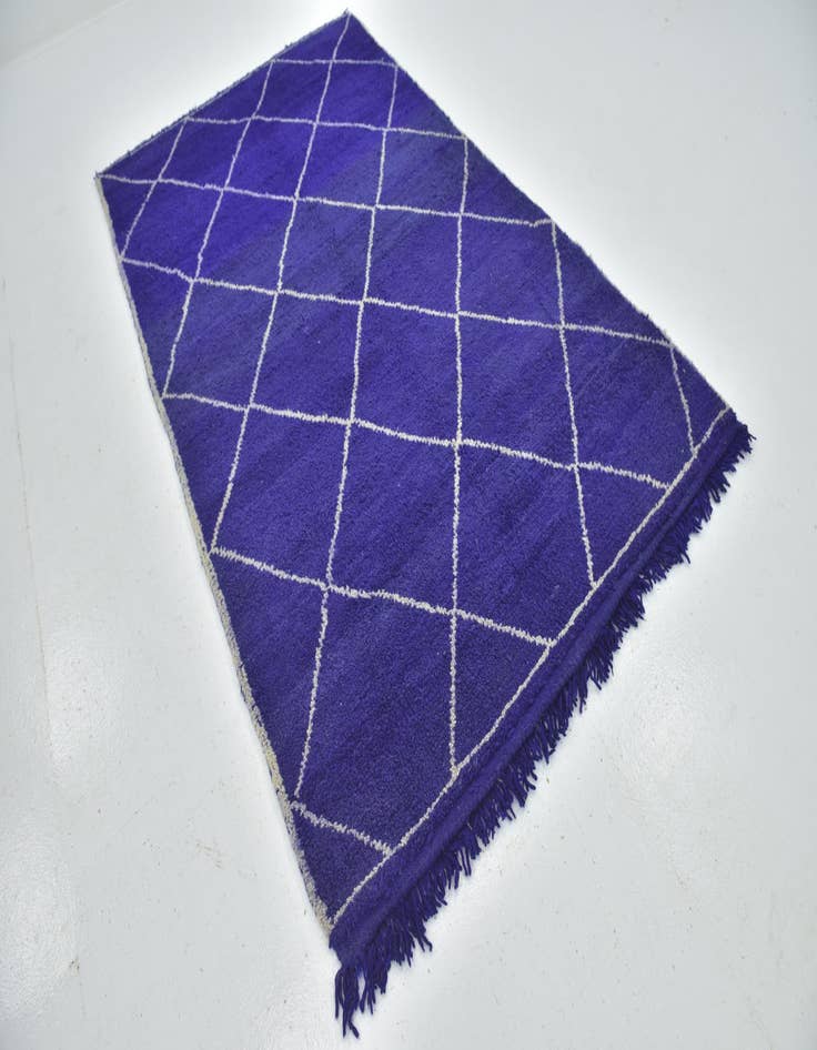 Detail image of 5' x 8' 6 Hand Knotted Moroccan Wool Rug