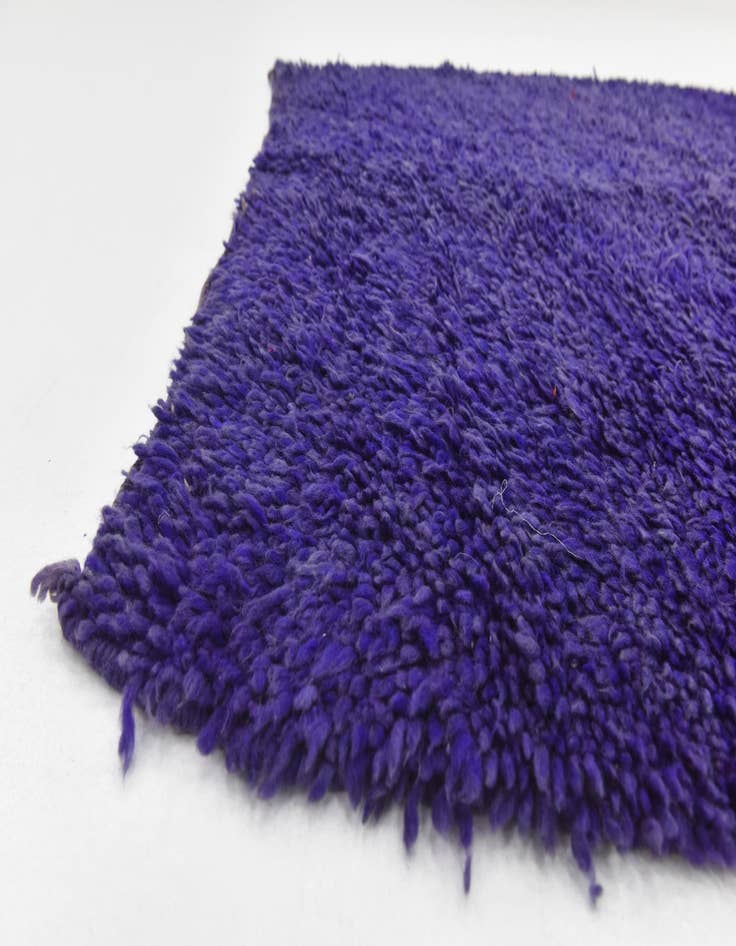 Detail image of 5' x 5' 10 Hand Knotted Moroccan Wool Rug