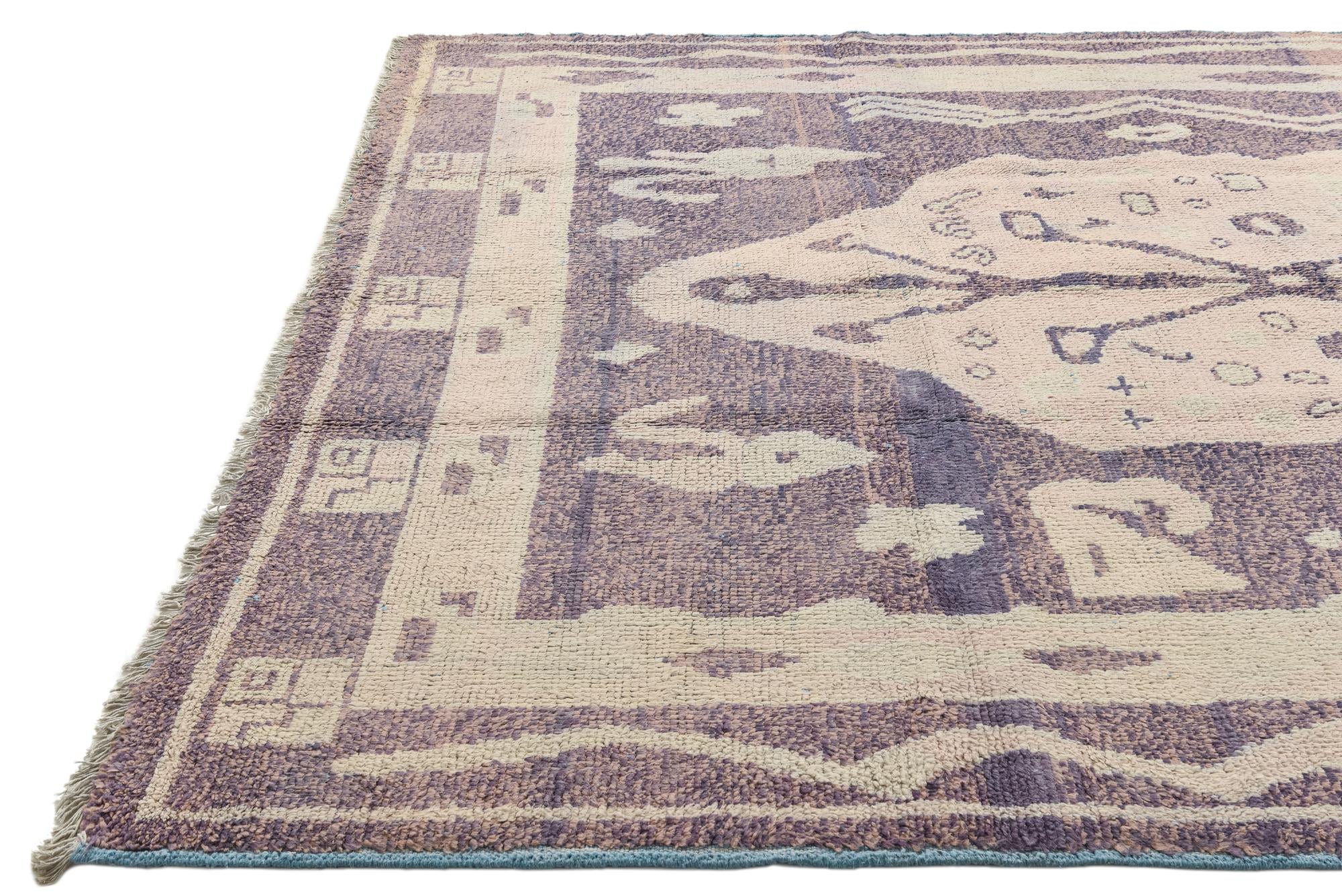 8' 1 x 10' 10 Hand Knotted Oushak Wool Rug