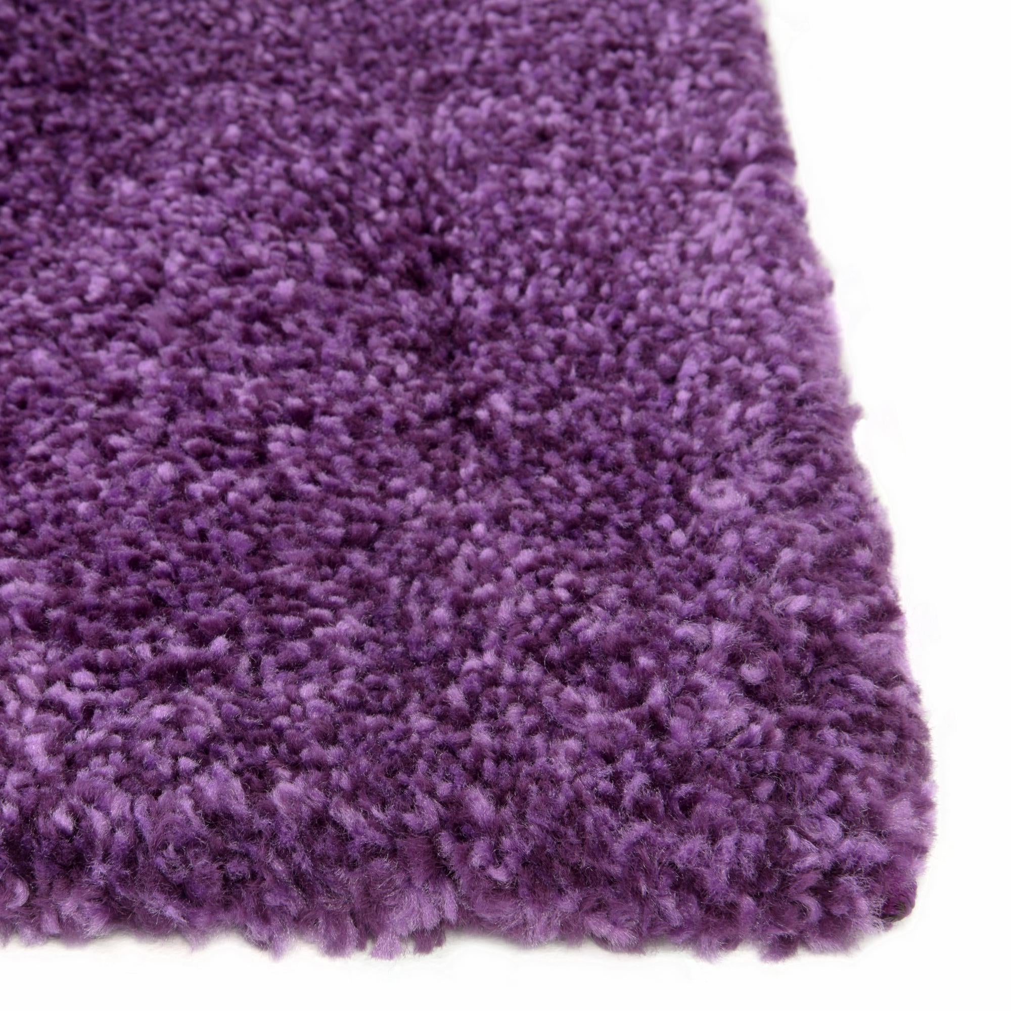 5' 3 x 7' 7 Solid Frieze Rug