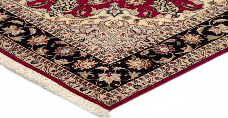 Detail image of 5' x 6' 8 Tabriz Rug