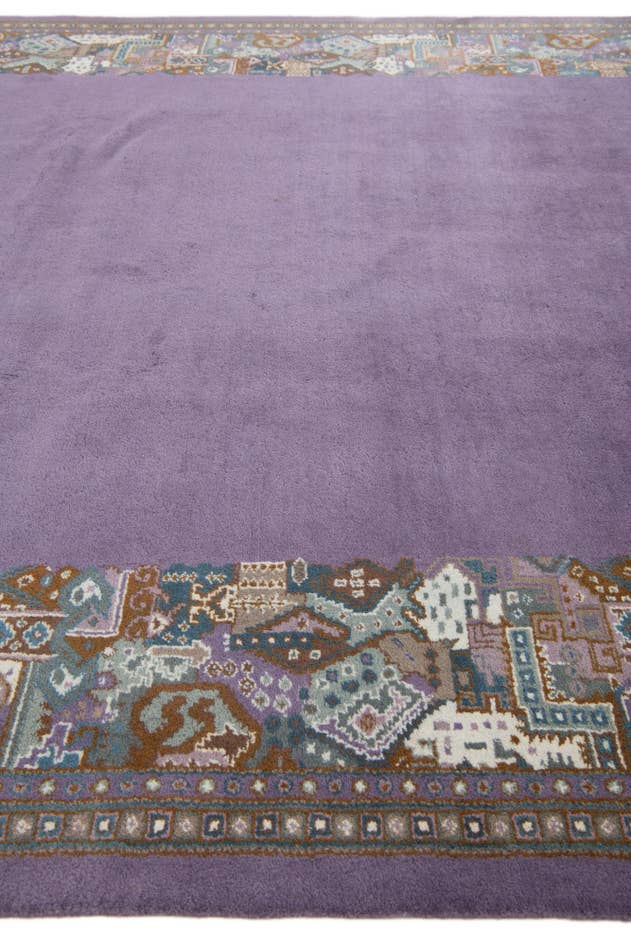Detail image of 7' 4 x 10' 5 Hand Knotted Tibet Wool Rug