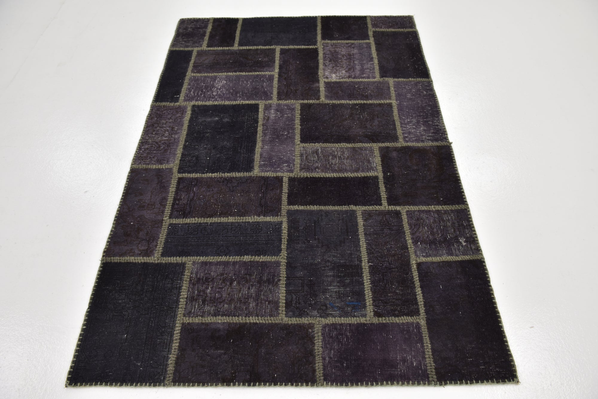 4' x 6' Hand Knotted Ultra Vintage Persian Wool Rug