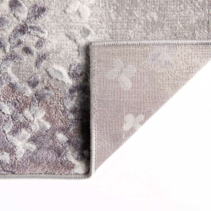 7' 10 x 10' Vince Camuto Rug