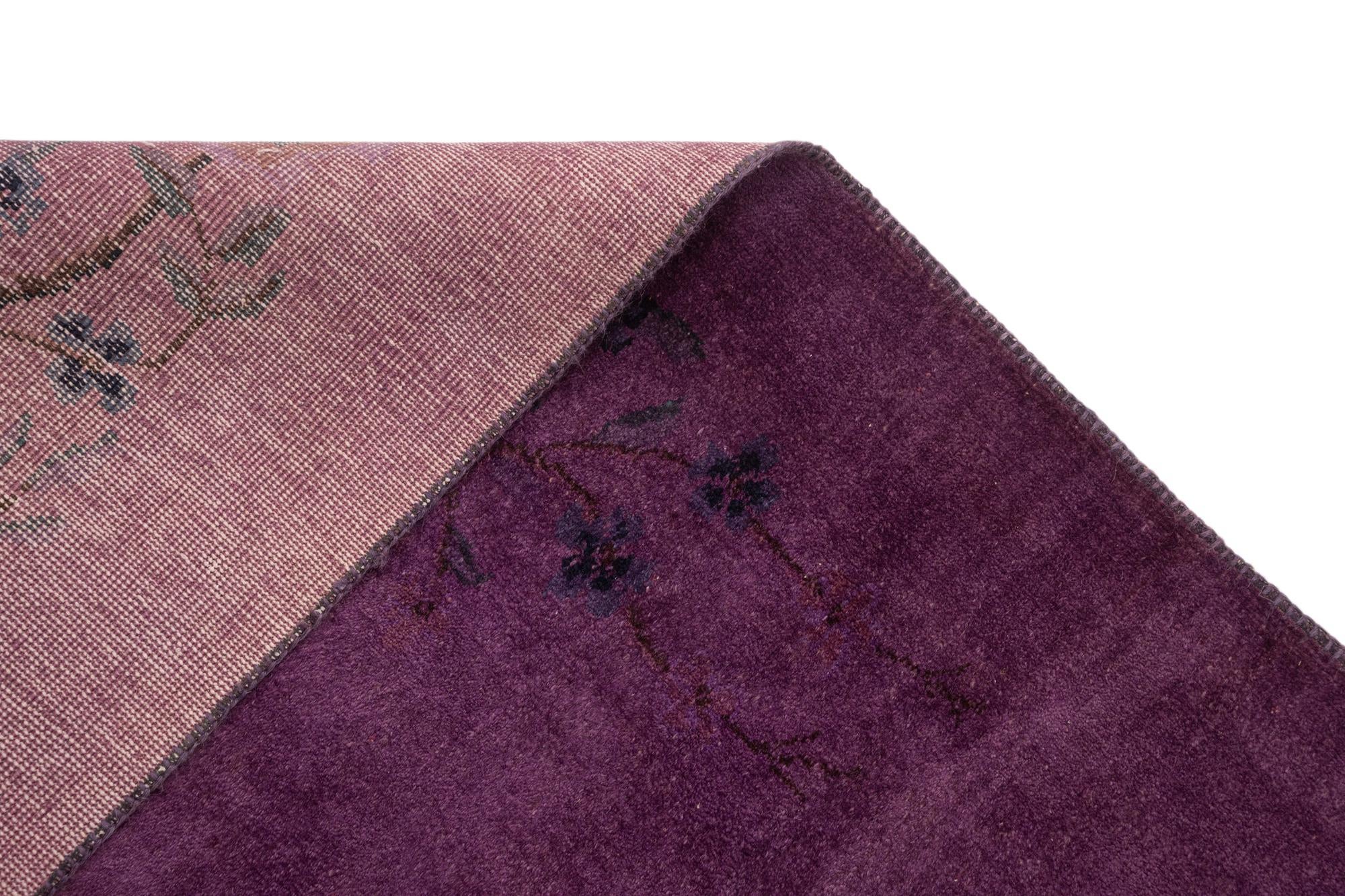 4' 11 x 7' 11 Vintage Royal Rug
