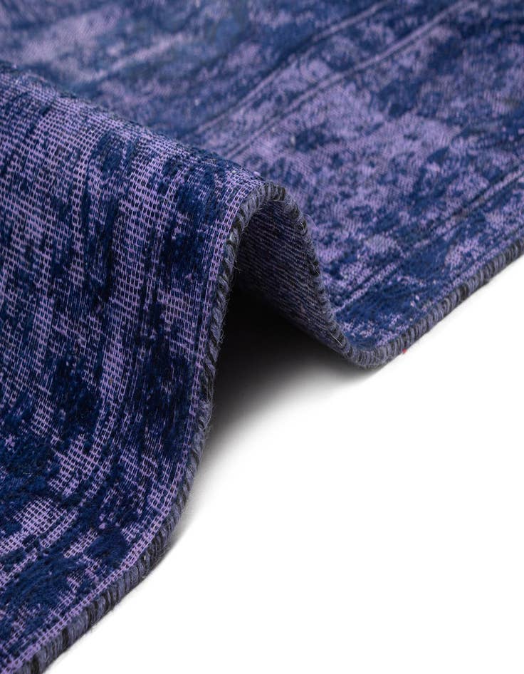 Detail image of 9' 7 x 12' 11 Vintage Royal Rug