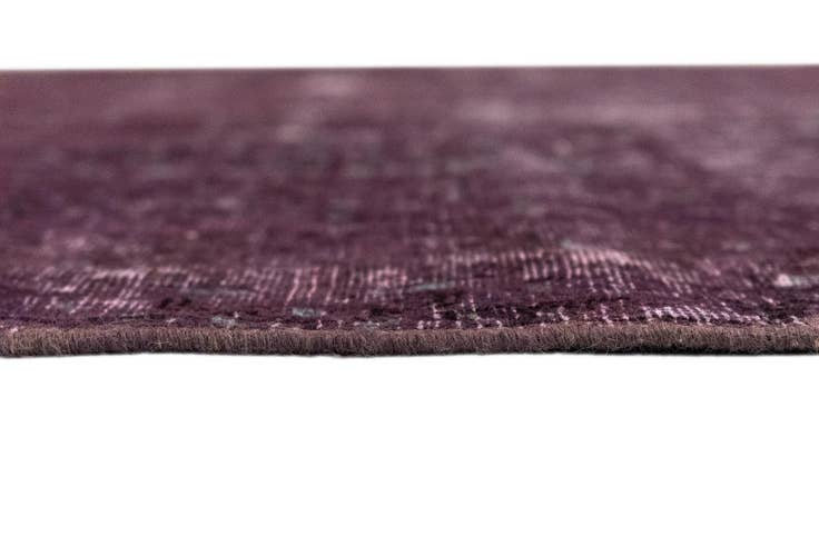Detail image of 8' 9 x 11' 8 Vintage Royal Wool Rug