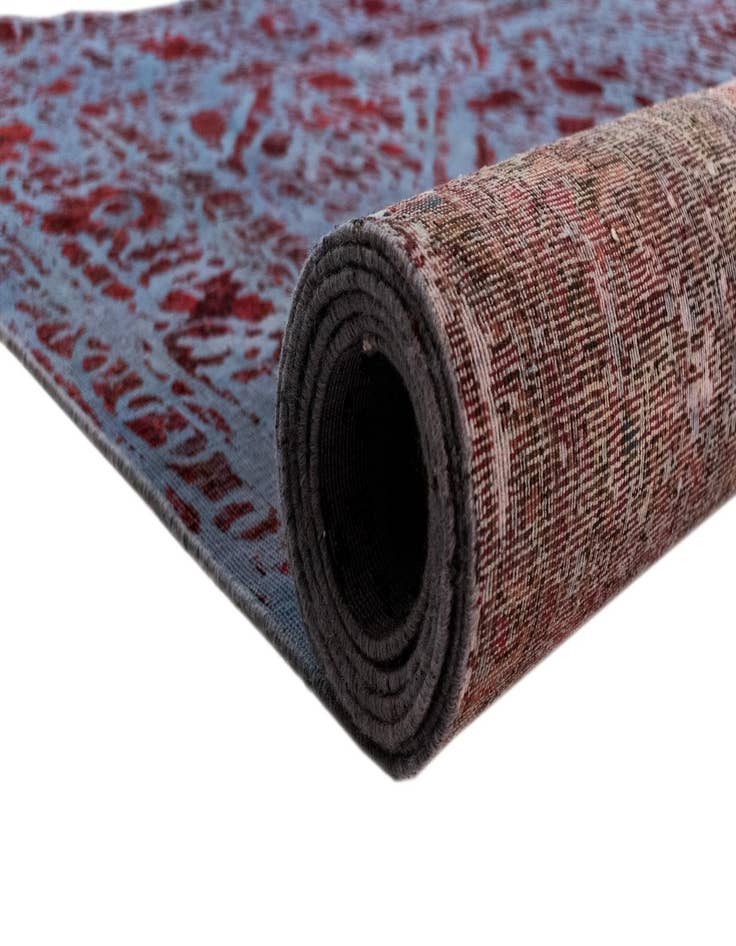 Detail image of 8' x 11' 2 Vintage Royal Wool Rug