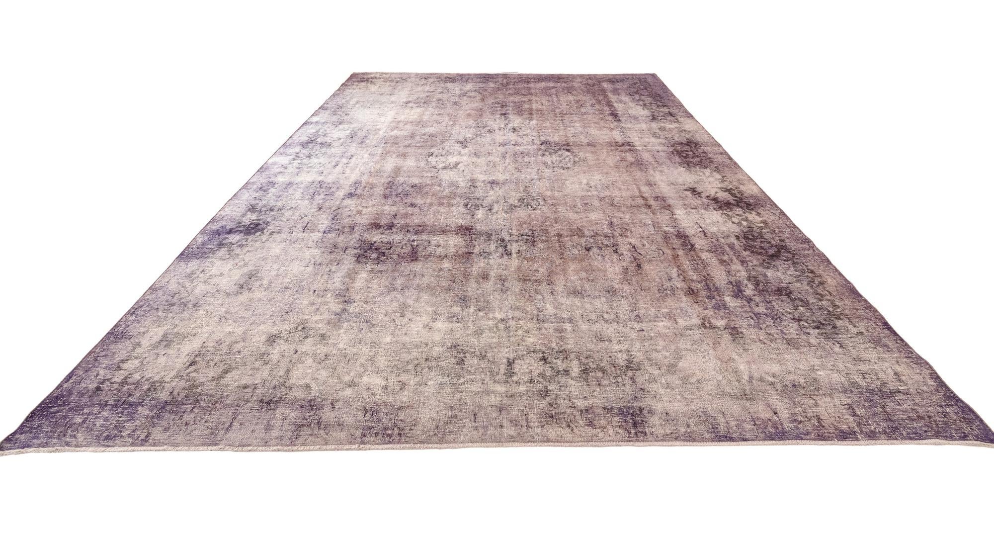 9' 10 x 13' 10 Vintage Royal Wool Rug