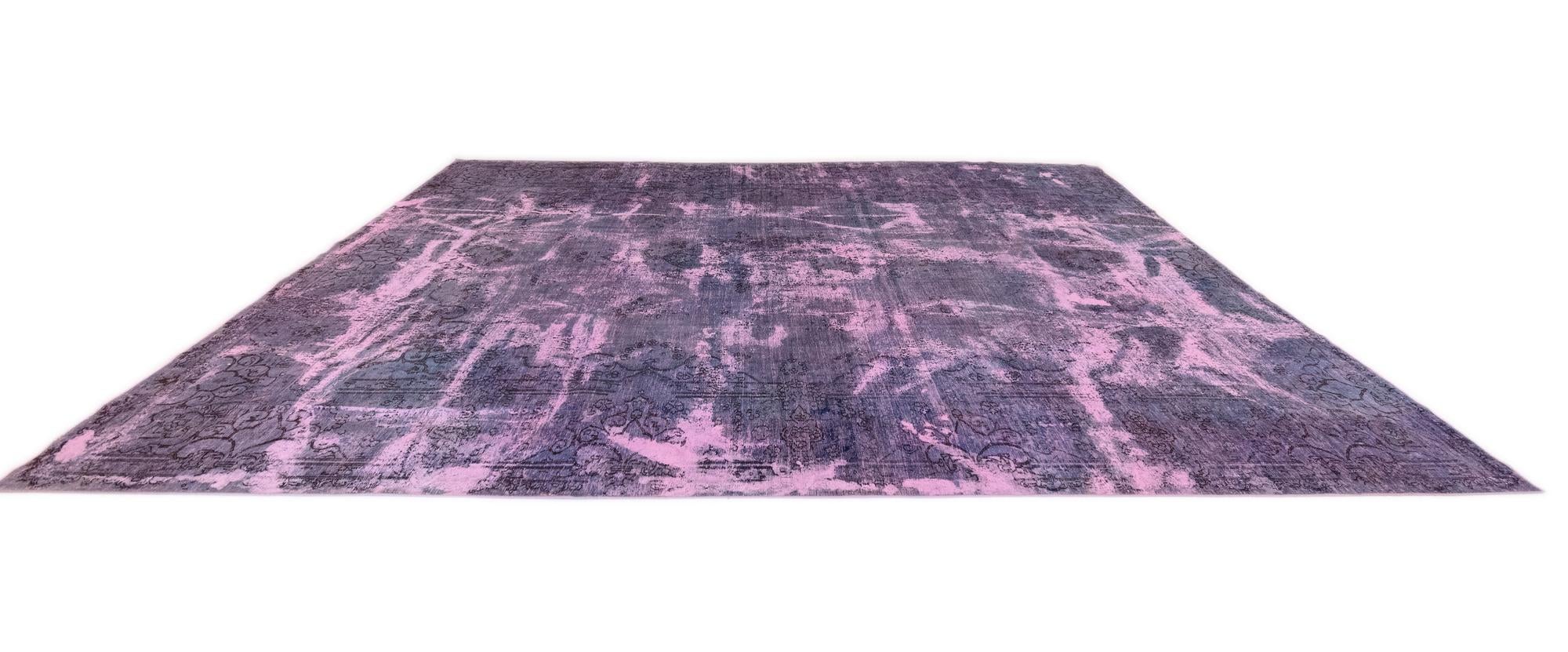 10' x 13' 7 Vintage Royal Wool Rug