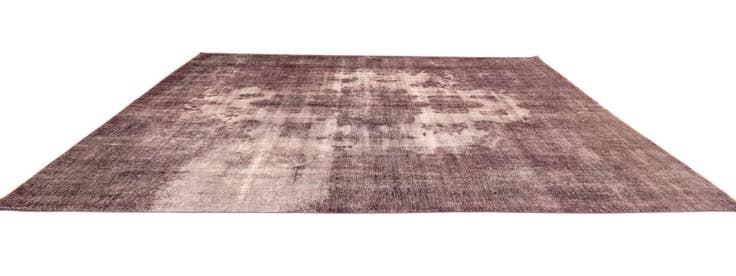 Detail image of 9' 10 x 15' 7 Vintage Royal Wool Rug