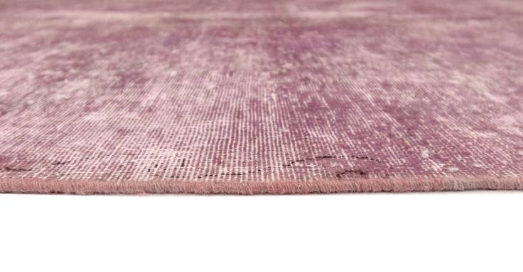 Detail image of 9' 9 x 13' 2 Vintage Royal Wool Rug