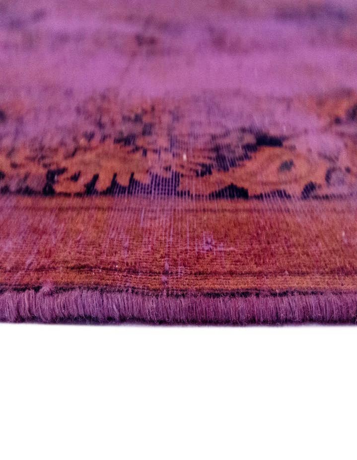 Detail image of 9' 9 x 12' 8 Vintage Royal Wool Rug