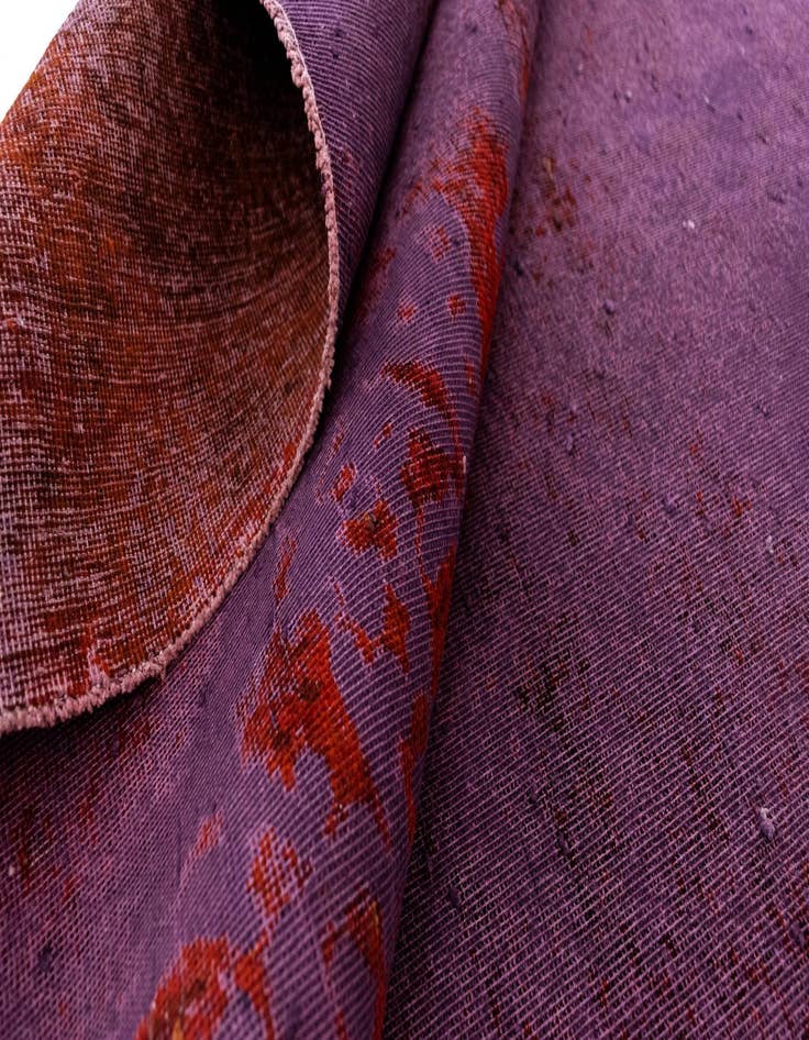 Detail image of 9' 11 x 13' 3 Vintage Royal Wool Rug