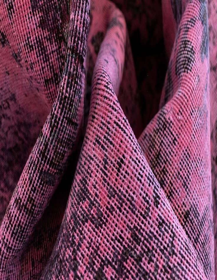 Detail image of 9' 6 x 11' 3 Vintage Royal Wool Rug