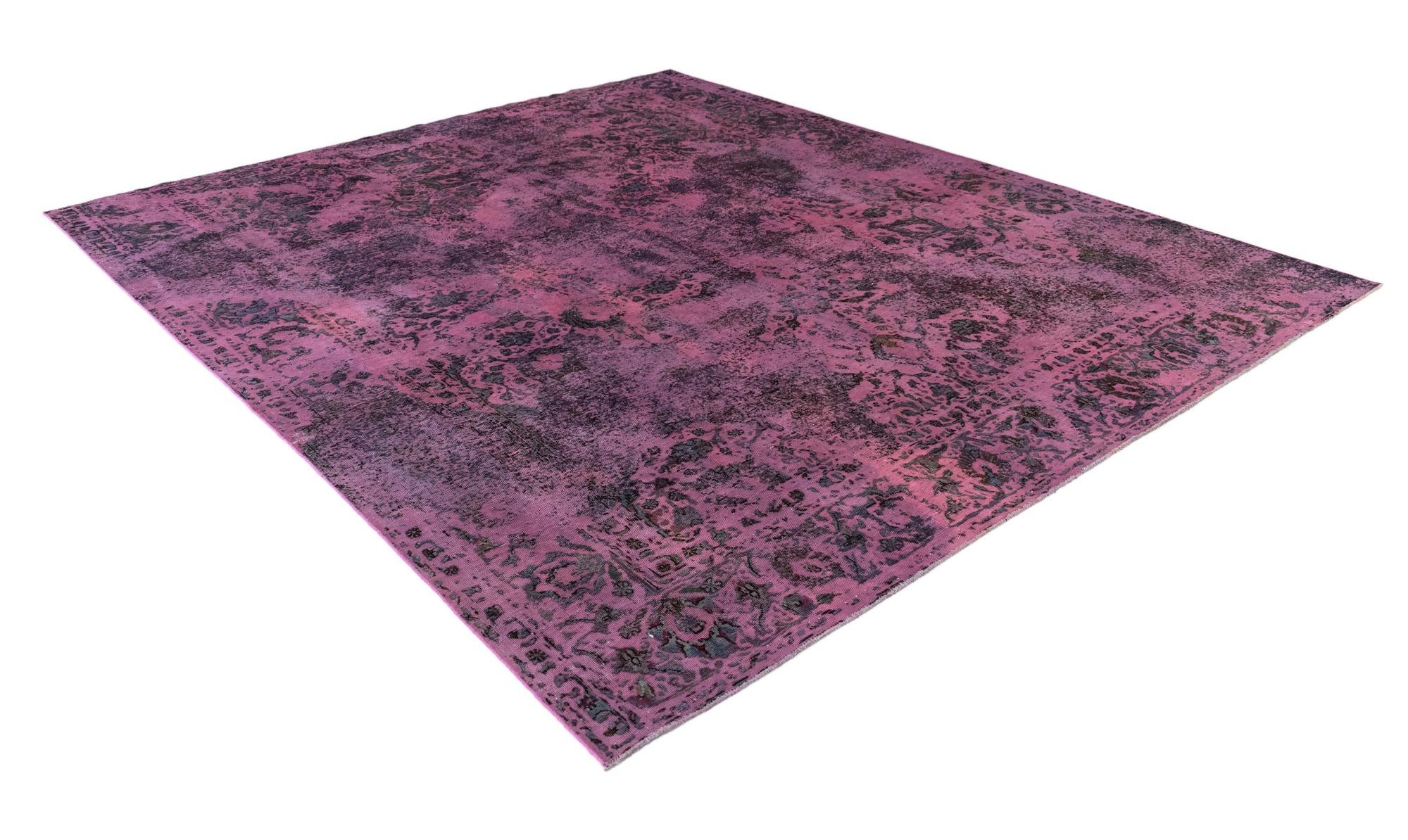 9' 6 x 11' 3 Vintage Royal Wool Rug