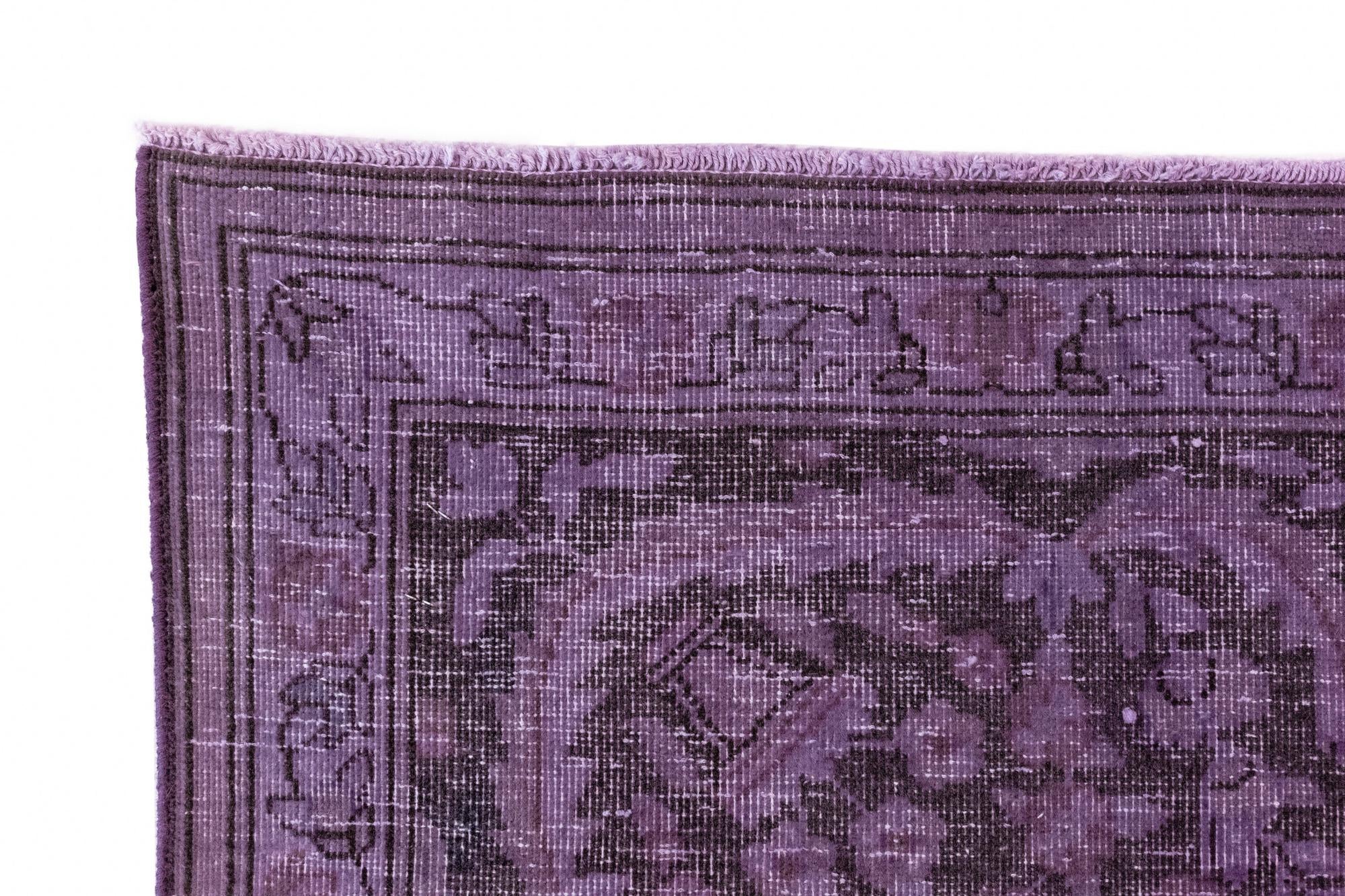 7' 8 x 10' 10 Vintage Royal Wool Rug