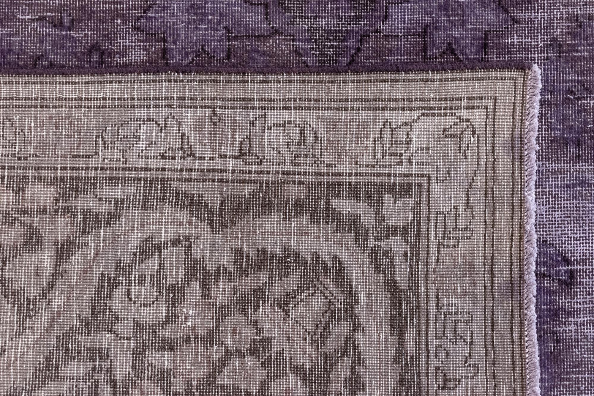 7' 8 x 10' 10 Vintage Royal Wool Rug