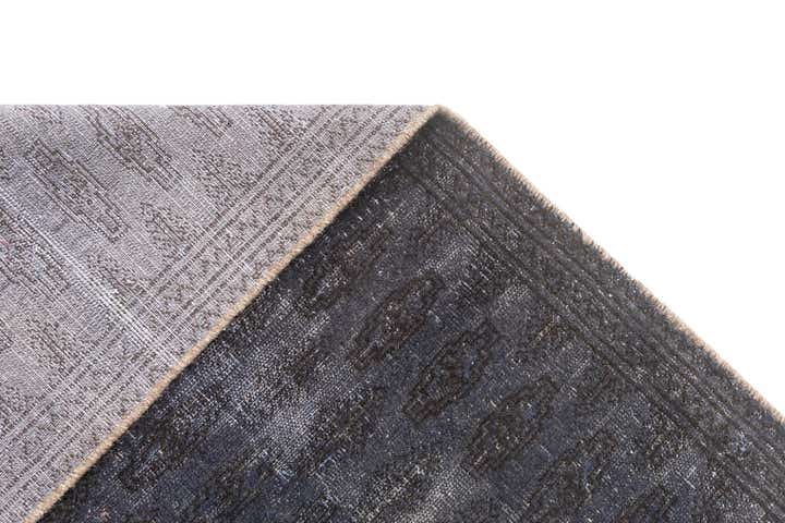 5' x 7' 9 Vintage Royal Rug