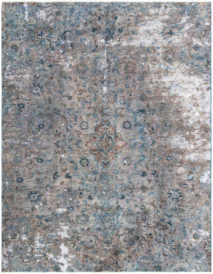 Detail image of 5' 3 x 7' 10 Vintage Royal Rug