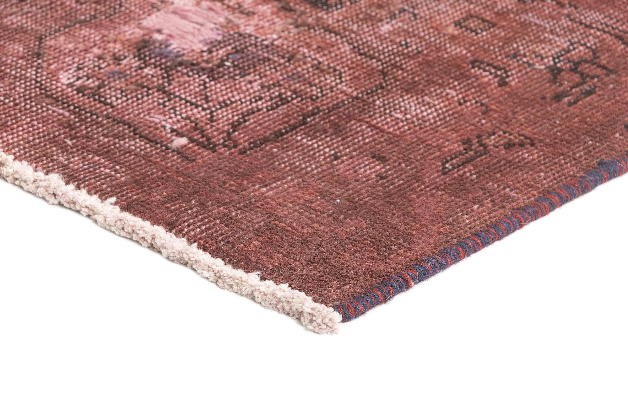 4' 7 x 7' 7 Vintage Rug