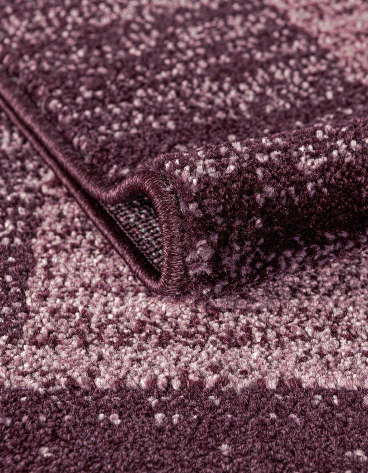 Detail image of 7' 10 x 7' 10 Angelica Round Rug