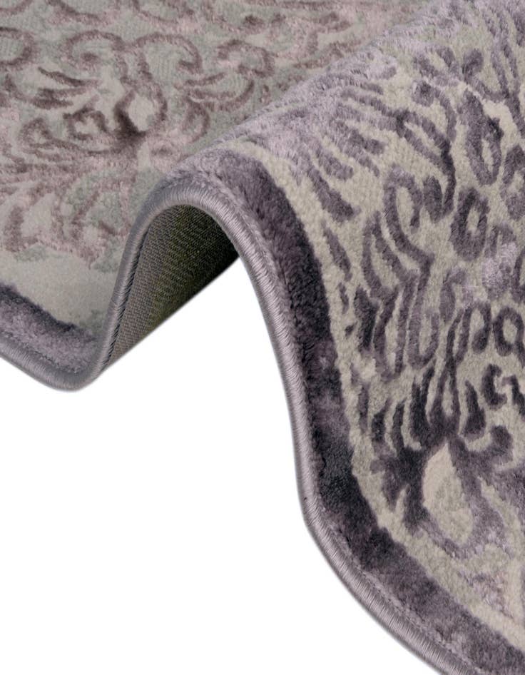 Detail image of 4' x 4' Chesterfield Round Rug