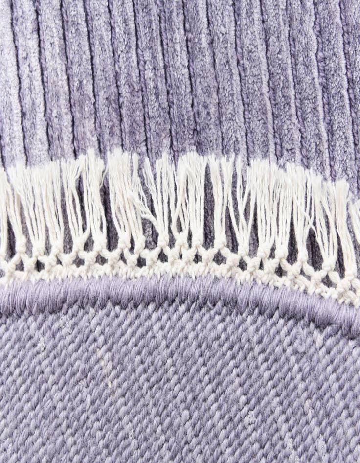 Detail image of 4' 9 x 4' 9  Hand Knotted Darya Wool Round Rug