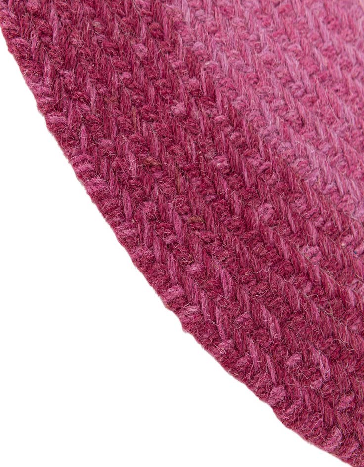 Detail image of 2' 9 x 2' 9 Handmade Hand Braided Wool Round Rug