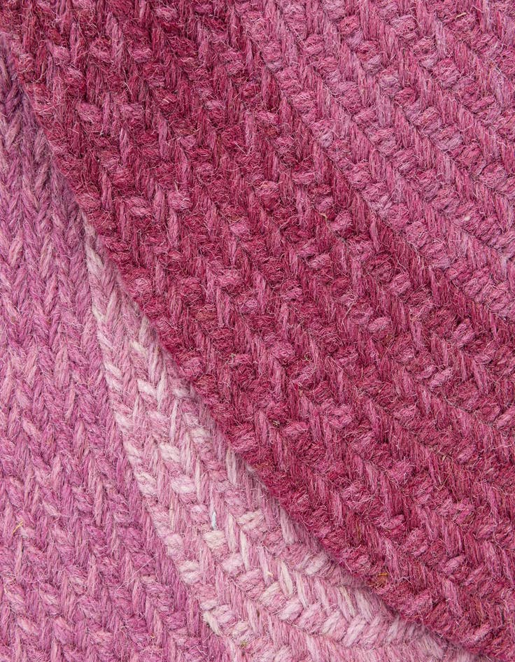 Detail image of 2' 9 x 2' 9 Handmade Hand Braided Wool Round Rug