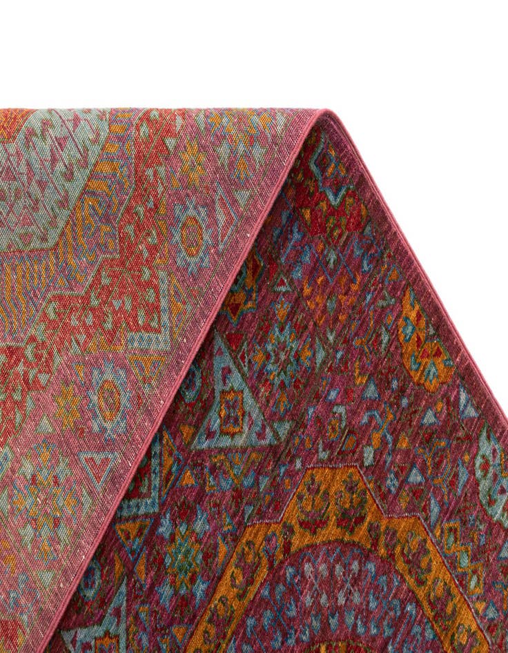 Detail image of 2' 8 x 8' Amina Wool Runner Rug