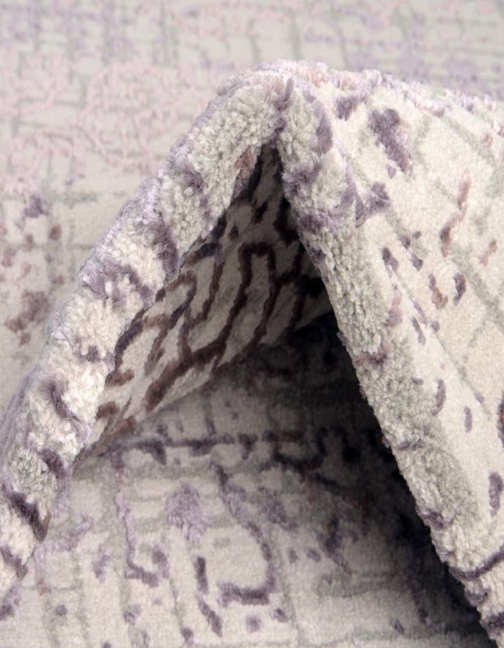 Detail image of 2' 7 x 6' Chesterfield Runner Rug