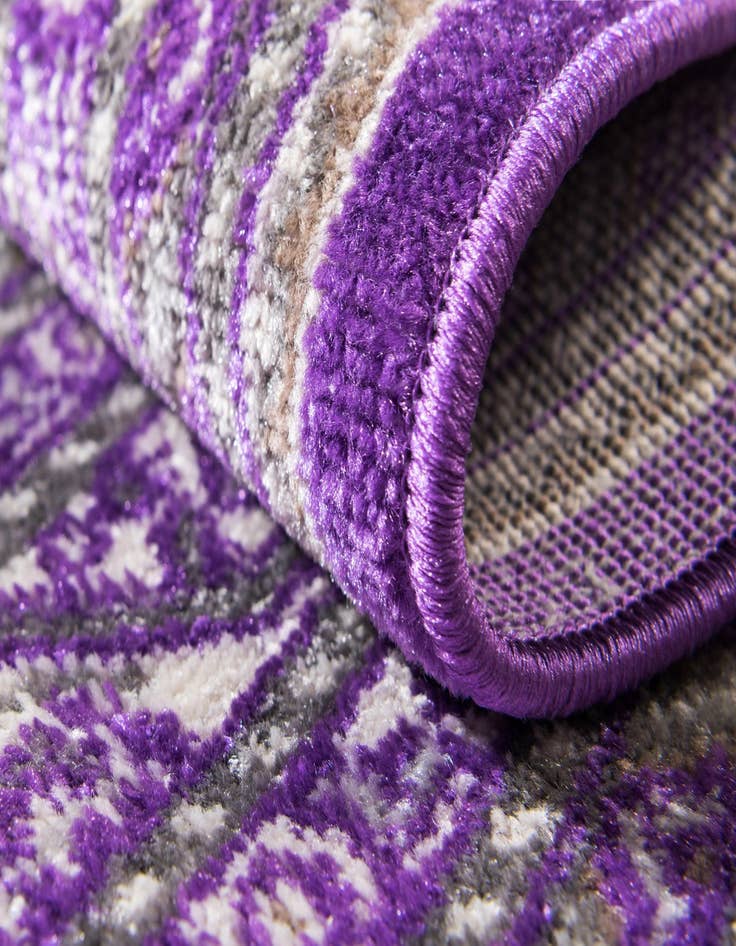 Detail image of 2' 9 x 9' 10 Tribeca Runner Rug