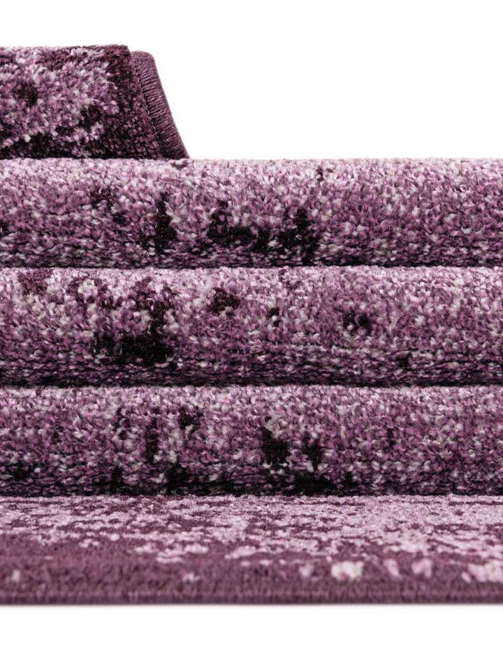 7' 10 x 7' 10 Angelica Square Rug