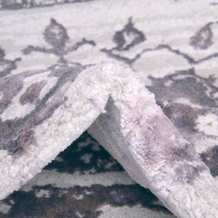 Detail image of 160cm x 160cm Chesterfield Square Rug