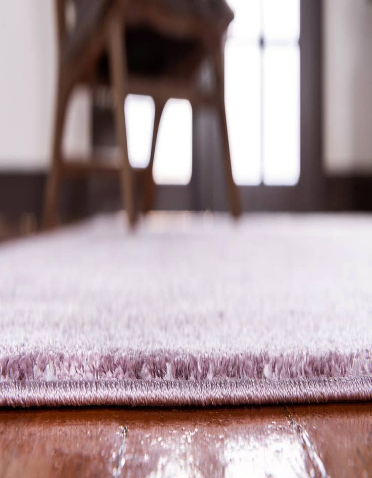 Detail image of 7' 10 x 7' 10 Estate Square Rug